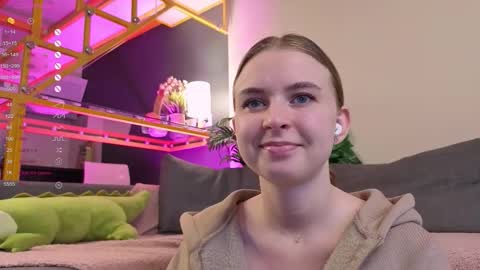 Leia online show from October 2025 08:15:01 AM