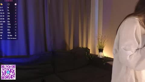 Doloras online show from October 2025 06:24:01 AM