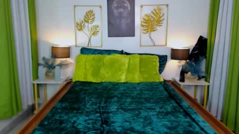 Snapshot of flirtymarga chatting on October 2025 06:37:01 PM Marga online show from October 2025 06:37:01 PM