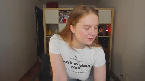 Hayley  I WILL COME BACK ON MAY 27TH 6pm UTC online show from September 2025 06:26:01 AM