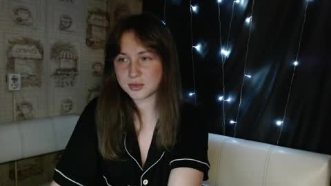 Flora online show from April 2026 03:37:01 PM