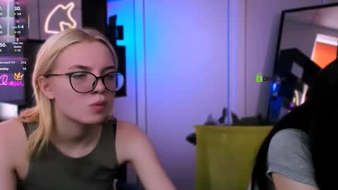 flora_nyx online show from January 2026 09:02:02 AM