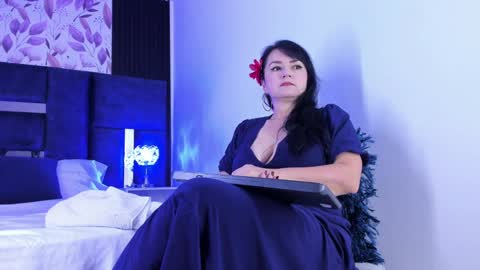 Snapshot of florasue_ chatting on February 2025 10:56:02 AM online show from February 2025 10:56:02 AM