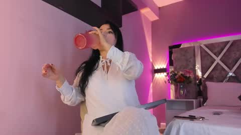 Snapshot of florasue_ chatting on March 2025 10:09:01 AM online show from March 2025 10:09:01 AM