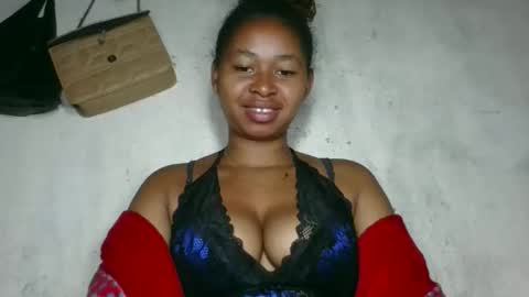 florencia011 online show from November 2025 09:13:02 PM