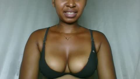 florencia011 online show from December 2025 09:49:01 AM