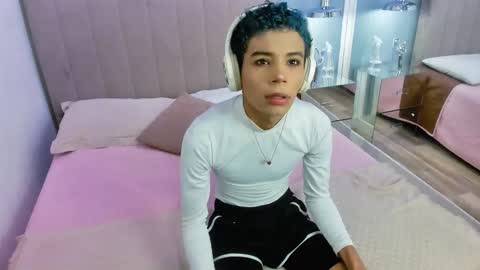 Florian Sven online show from September 2025 01:33:02 AM