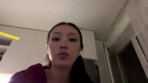 Snapshot of florinebolevice chatting on June 2026 07:42:01 PM Lucy online show from June 2026 07:42:01 PM
