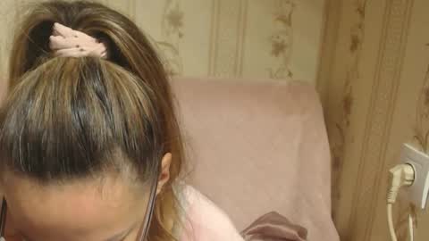 Snapshot of flowercandydoll chatting on October 2025 09:10:02 AM say meow and send tip online show from October 2025 09:10:02 AM