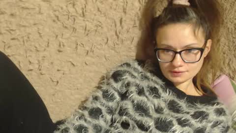 say meow and send tip  online show from December 2024 10:56:02 AM