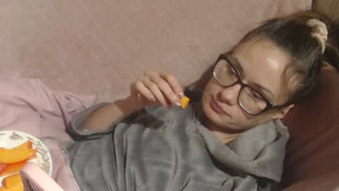 say meow and send tip  online show from December 2025 07:01:02 PM