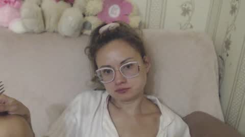 Snapshot of flowercandydoll13 chatting on July 2026 07:31:01 PM say meow and send tip online show from July 2026 07:31:01 PM