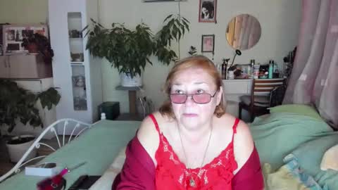 Flowerlower online show from November 2025 09:39:01 PM