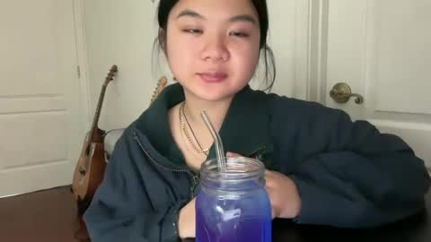 flowerlvr online show from January 2025 12:36:01 AM