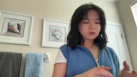 flowerlvr online show from March 2025 05:24:02 PM