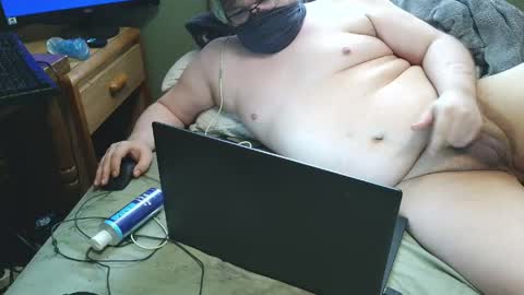 flufferbutt2 online show from April 2026 01:21:01 PM