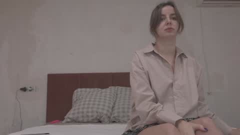 Snapshot of fluffy_hat chatting on December 2024 06:06:02 AM Fluffy and Krut online show from December 2024 06:06:02 AM