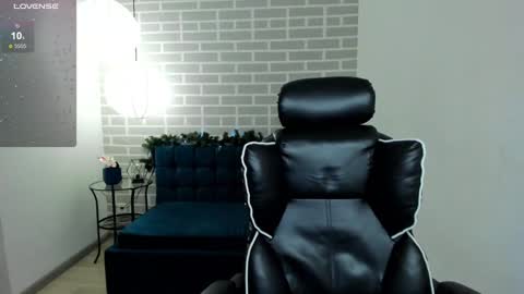 Snapshot of fluffy_monica chatting on December 2024 04:20:02 AM Monica online show from December 2024 04:20:02 AM