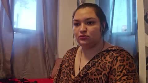 fluffyluna235 online show from December 2025 07:03:02 AM