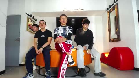 flyckers online show from January 2026 10:15:01 PM