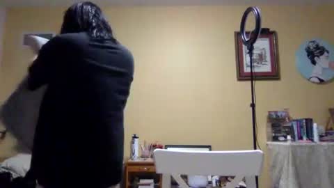 fnu_fnu online show from September 2025 01:38:02 AM