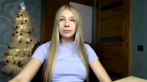 Snapshot of fofhcf chatting on January 2025 12:31:01 AM Molli Ready for any play with you. Hottest show in pvt Help a student earn big tokens online show from January 2025 12:31:01 AM