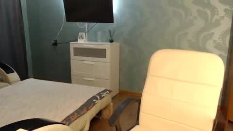 Snapshot of fofhcf chatting on April 2026 11:28:01 PM Molli Ready for any play with you. Hottest show in pvt Help a student earn big tokens online show from April 2026 11:28:01 PM