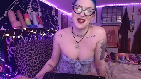 Snapshot of fondadix_ chatting on February 2025 01:21:02 AM Fonda Dix online show from February 2025 01:21:02 AM