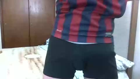 fonzi_flores online show from February 2026 08:27:01 PM