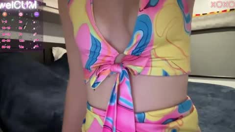 Elaine online show from February 2025 01:24:01 AM