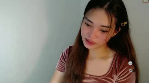 girl online show from March 2026 01:55:02 AM