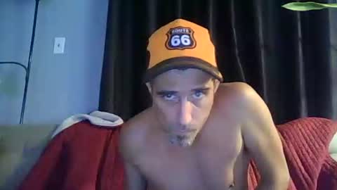 Snapshot of fouraide42 chatting on September 2025 01:50:01 AM fouraide42 online show from September 2025 01:50:01 AM