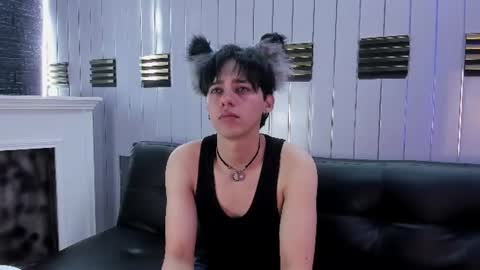 .  FOX WHITE .  online show from July 2026 12:07:02 PM
