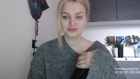 i am your baby Alien  online show from October 2025 08:24:02 AM