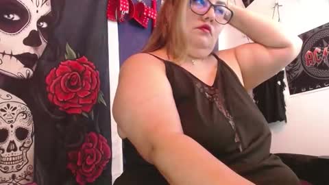 foxxbell online show from October 2025 01:08:02 AM