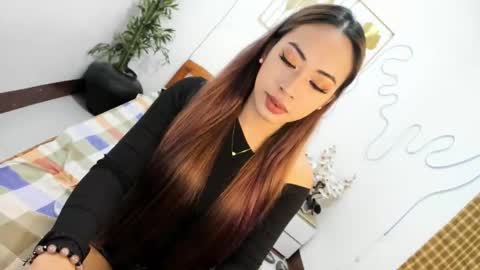 Rianne online show from October 2025 02:08:01 AM