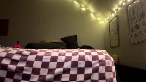 Rainbow online show from March 2026 08:00:01 AM