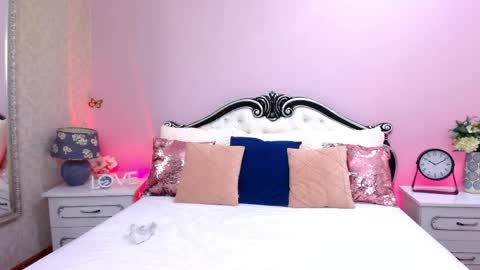 Clarise online show from April 2026 06:42:02 PM