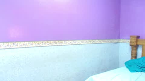 Ella online show from March 2025 06:16:01 PM