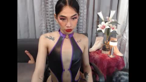 foxy_goddess online show from May 2026 10:47:02 PM
