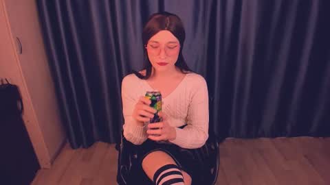 Sue online show from October 2025 10:06:02 PM