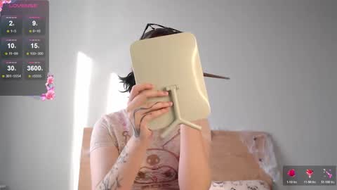 Kate online show from October 2025 05:52:01 AM