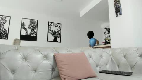 IM FRAIDER online show from October 2025 04:30:02 PM