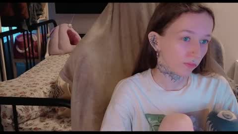 Snapshot of fran_bow chatting on May 2026 02:58:01 PM fran_bow online show from May 2026 02:58:01 PM