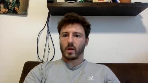 Snapshot of francaiiiiis chatting on October 2025 01:59:02 PM francaiiiiis online show from October 2025 01:59:02 PM