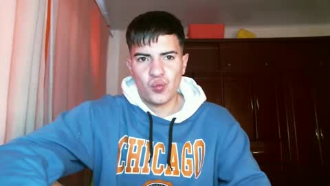 Snapshot of franccesco_699 chatting on December 2024 04:42:01 PM franccesco_699 online show from December 2024 04:42:01 PM