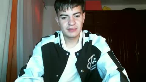 Snapshot of franccesco_699 chatting on December 2024 03:55:02 PM franccesco_699 online show from December 2024 03:55:02 PM