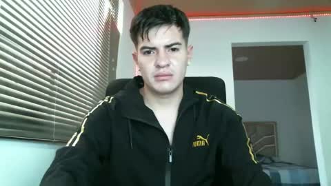 Snapshot of franccesco_699 chatting on December 2024 06:10:01 PM franccesco_699 online show from December 2024 06:10:01 PM