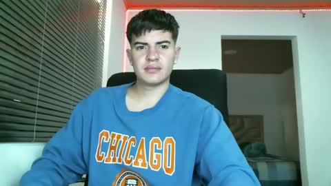 Snapshot of franccesco_699 chatting on January 2025 03:48:01 PM franccesco_699 online show from January 2025 03:48:01 PM