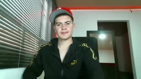 Snapshot of franccesco_699 chatting on January 2025 10:30:02 PM franccesco_699 online show from January 2025 10:30:02 PM